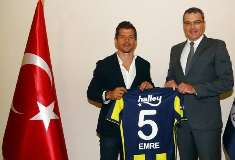 Əmrə Belözoğlu karyerasında üçüncü dəfə “Fənərbağça”nın formasını geyinib