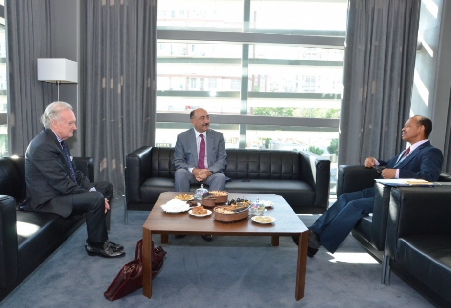 Le ministre azerbaïdjanais de la Culture rencontre le délégué permanent de Saint-Christophe et Niévès auprès de l’UNESCO