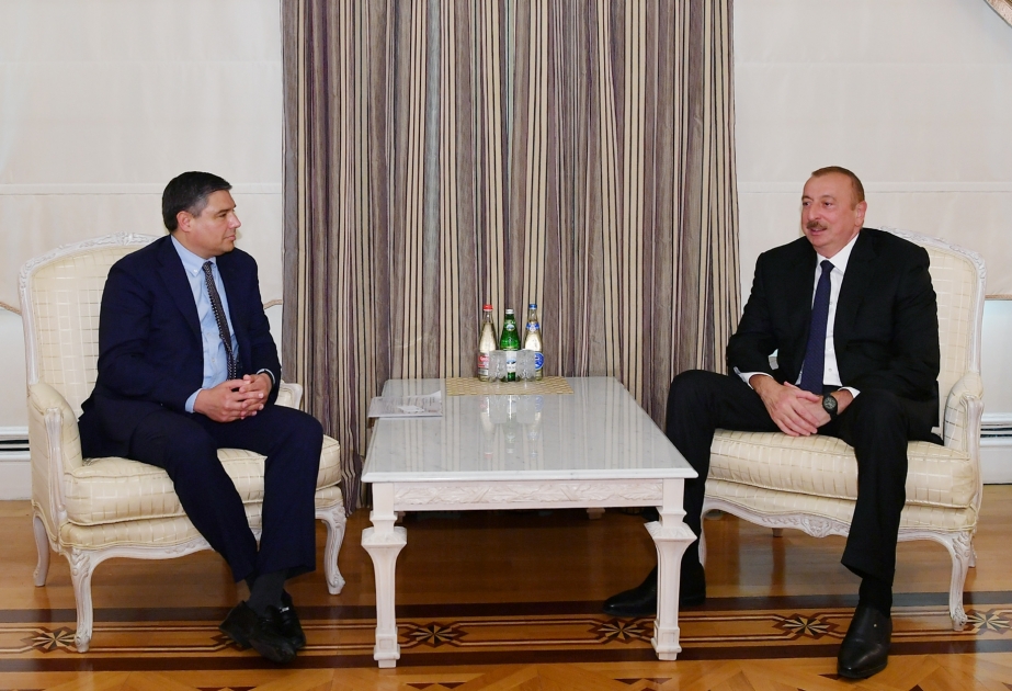 Prezident İlham Əliyev “Baker Hughes, a GE company” şirkətinin rəhbərini qəbul edib VİDEO