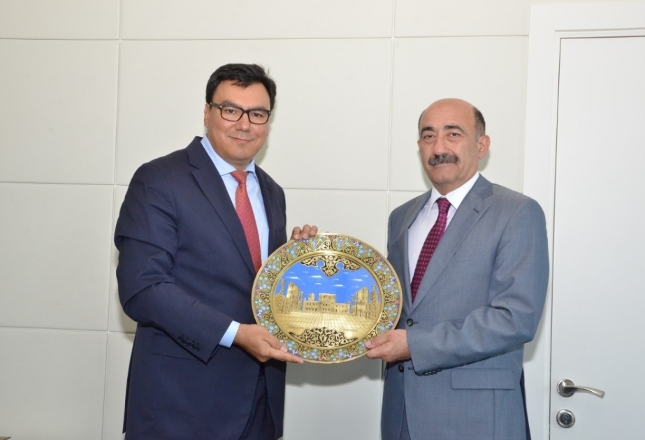 L’Azerbaïdjan et l’Ouzbékistan discutent de leurs relations culturelles