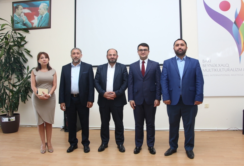وفد إدارة مسلمي جورجيا يزور مركز باكو الدولي للتعددية الثقافية