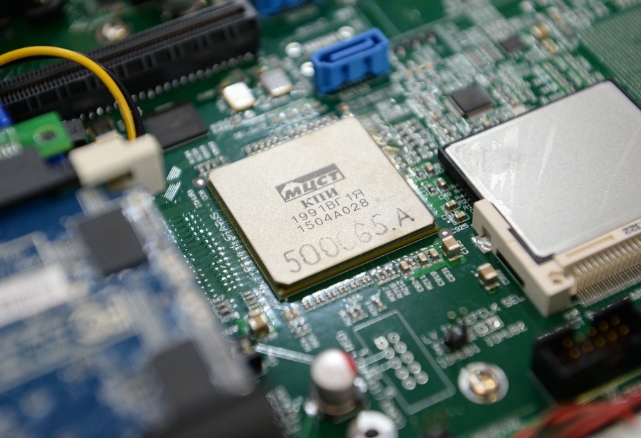 Ən böyük elektronika istehsalçıları Çindən “qaçmağa” hazırlaşır