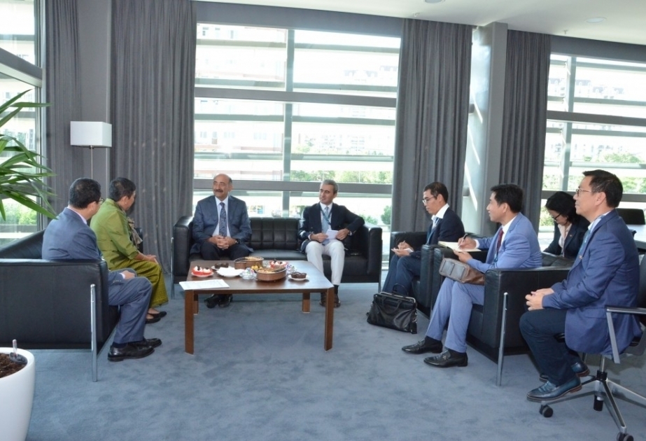 Le ministre azerbaïdjanais de la Culture a rencontré son homologue cambodgien