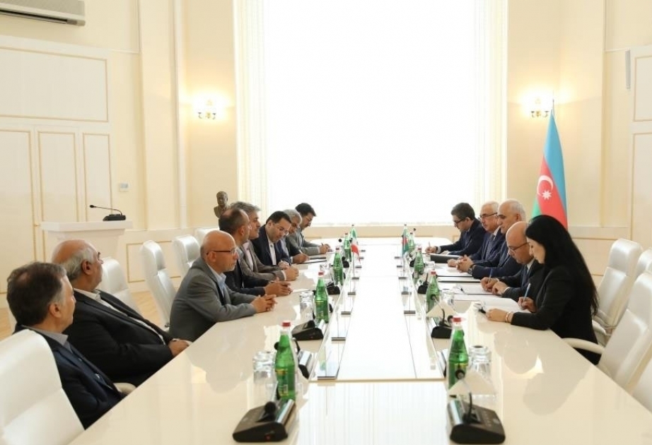 Ministro: Las inversiones de Irán en Azerbaiyán alcanzaron los 3.400 millones de dólares