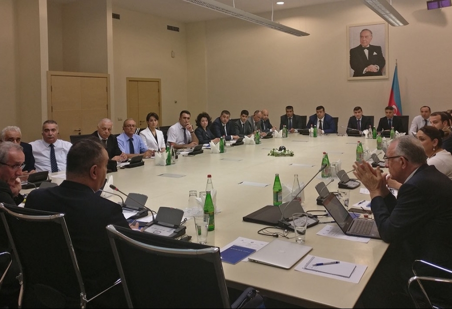 Şəbəkələrdə elektrik enerjisinin itkiləri mövzusunda təlim təşkil edilib