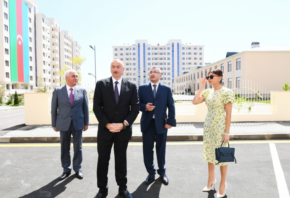 Le président azerbaïdjanais participe à l’inauguration d’un nouveau complexe résidentiel construit pour les déplacés internes VIDEO