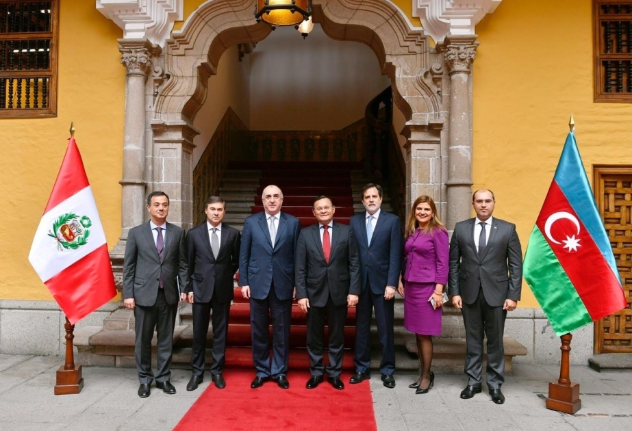 Обсуждены вопросы развития азербайджано-перуанских отношений