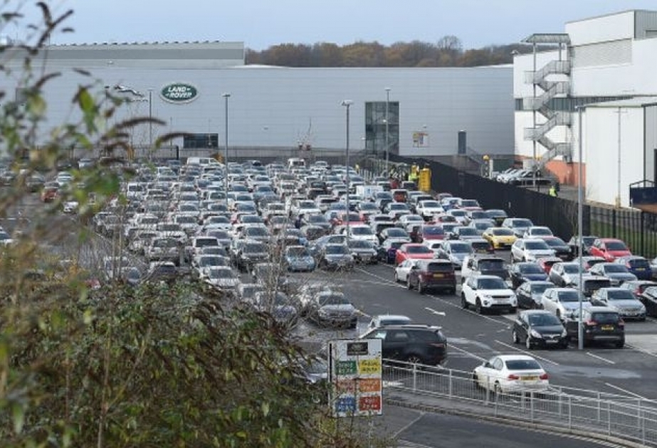 “Jaguar Land Rover” zavodunda kimyəvi hadisə nəticəsində 1 nəfər xəstəxanaya yerləşdirilib