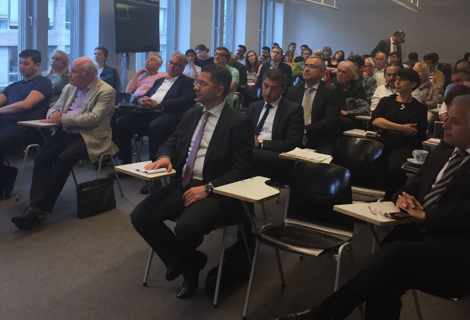 Berlin: Veranstaltung zum 100. Jahrestag der aserbaidschanischen Diplomatie