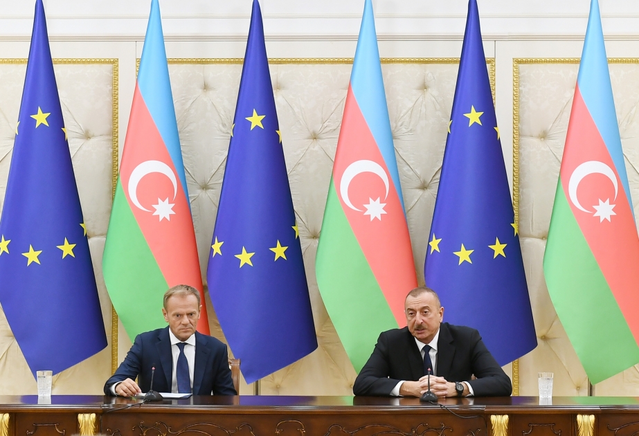Azərbaycan Prezidenti İlham Əliyev və Avropa İttifaqı Şurasının Prezidenti Donald Tusk mətbuata bəyanatlarla çıxış ediblər YENİLƏNİB VİDEO