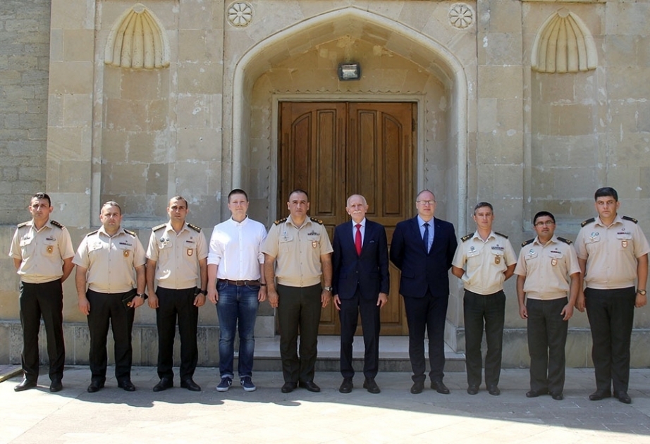 Reunión con expertos de la OTAN en Azerbaiyán