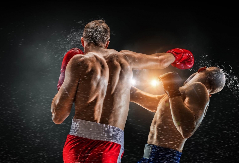 Boxeadores azerbaiyanos luchan en Batumi en el torneo internacional