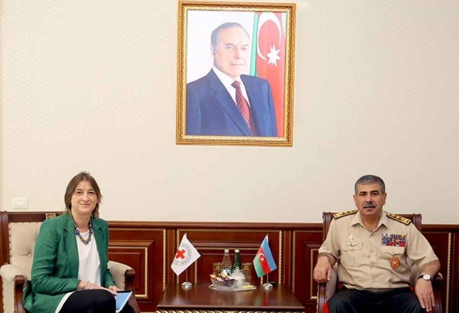 Rencontre du colonel-général Zakir Hassanov avec responsable du bureau du CICR en Azerbaïdjan