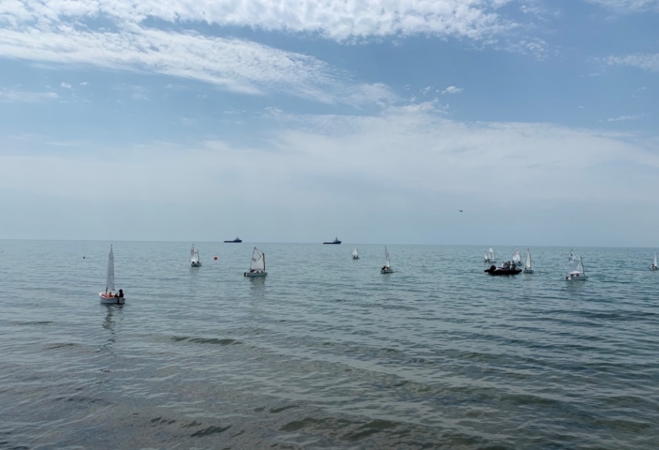 Yelkənli İdman Federasiyasının reallaşdırdığı “Optimist” sinfi üzrə “Yay məktəbi 2019” layihəsi uğurla davam edir