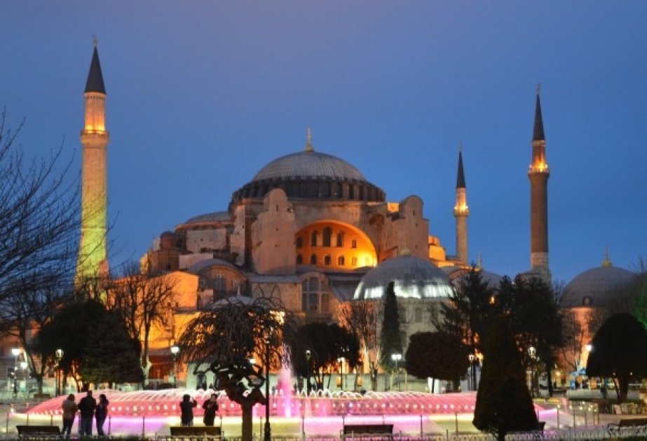 В Стамбуле волонтеры будут помогать туристам общаться с местными жителями