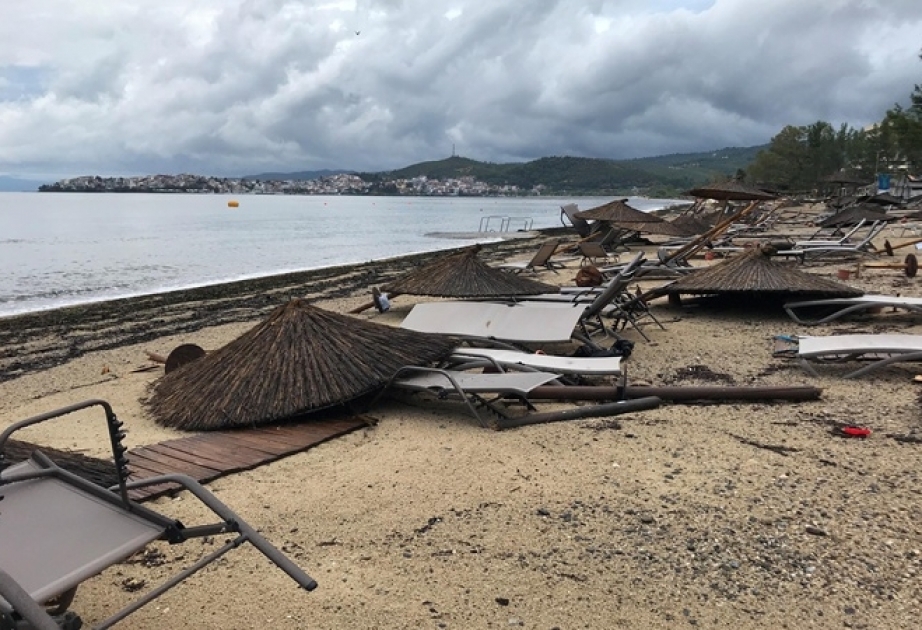 Ураган в Греции унес жизни шести туристов