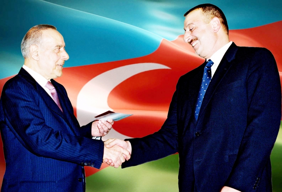 HEYDƏR ƏLİYEV - yeni milli intibahın və müstəqil dövlətçiliyin əsasını qoymuş tarixi şəxsiyyət