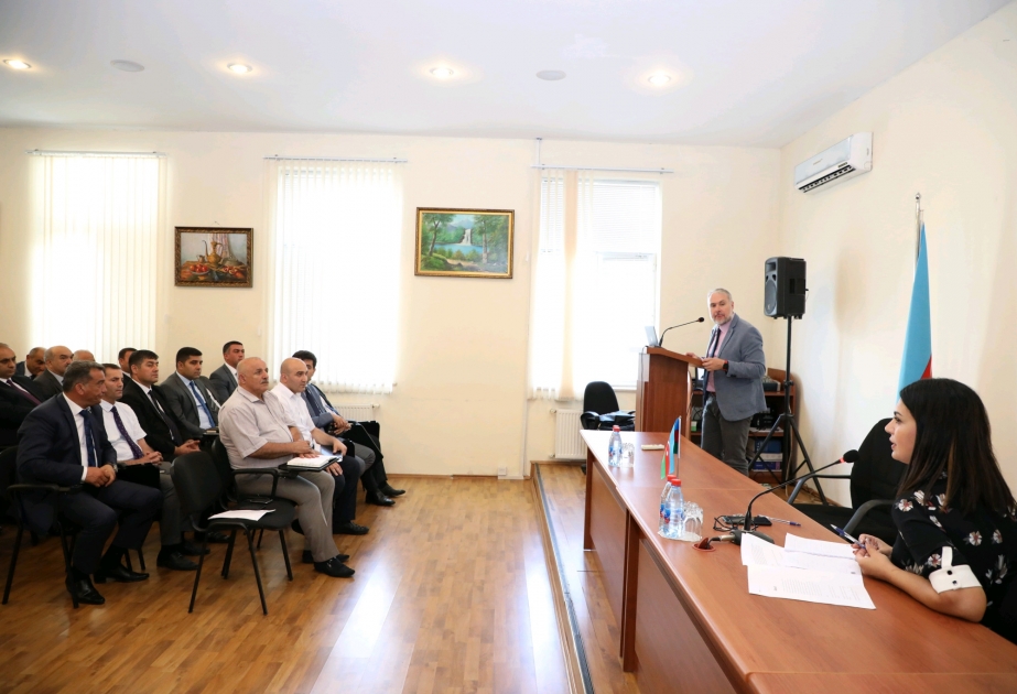 Gənclər və İdman Nazirliyində Avropa İdman Şəhərləri və Paytaxtları Federasiyasının baş katibi ilə görüş olub