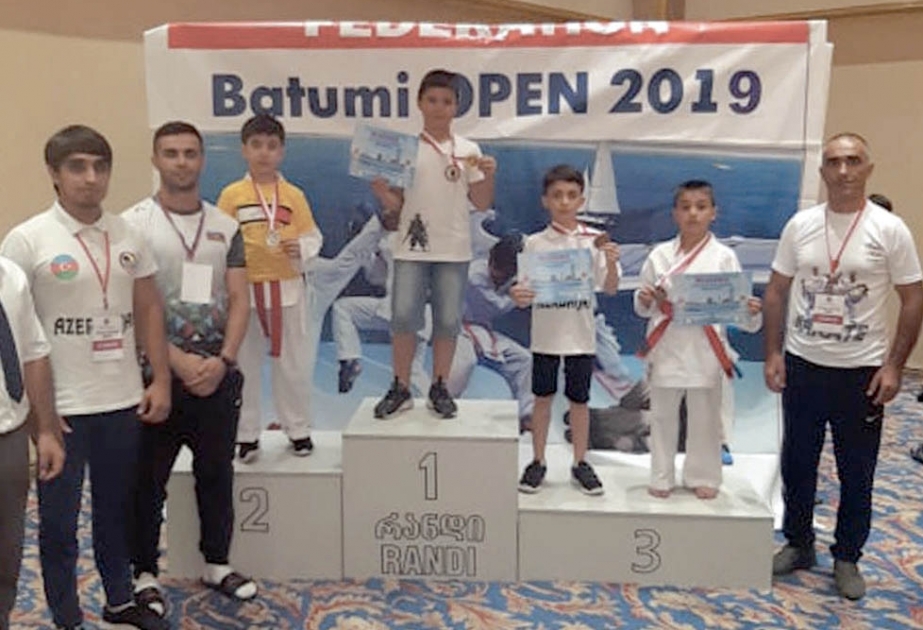 Naxçıvanlı karateçilər beynəlxalq turnirdə səkkiz medal qazanıblar