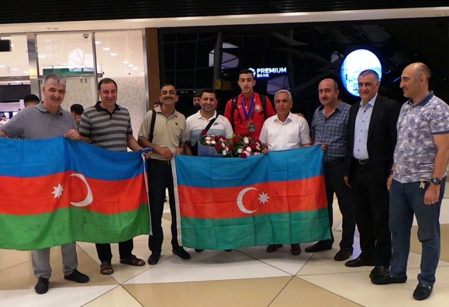 XXX Universiadada və Avropa çempionatında uğurla çıxış edən Nazim Babayev Vətənə qayıdıb