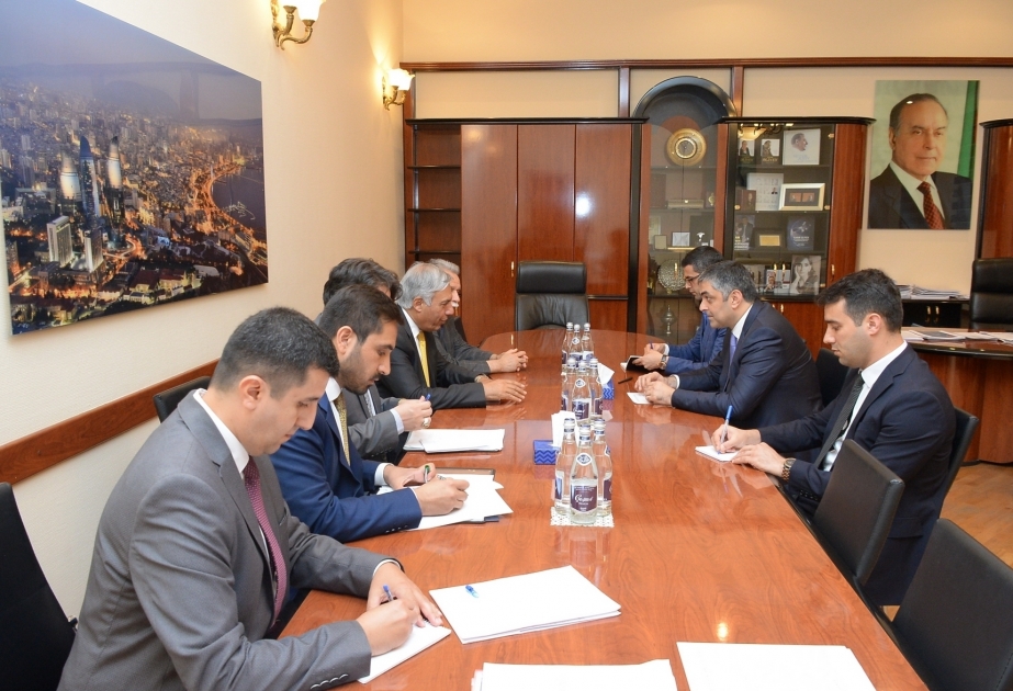 讨论阿塞拜疆与阿富汗在运输和信息通信技术领域的合作问题