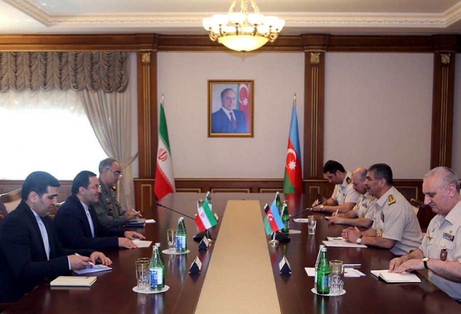 Azerbaiyán e Irán discuten la cooperación militar