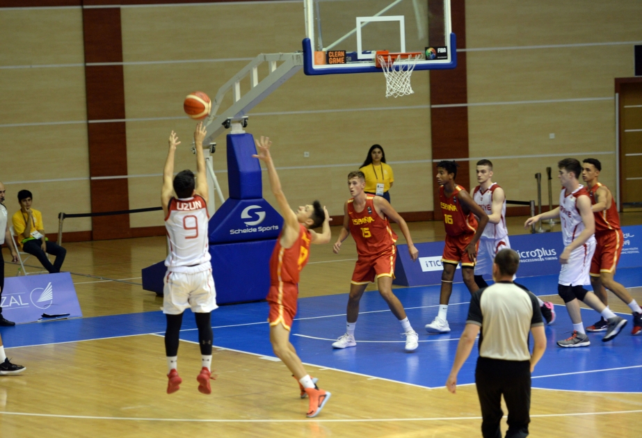 “Bakı 2019”: Türkiyənin qadın və kişi basketbolçuları ilk görüşdə məğlub olublar