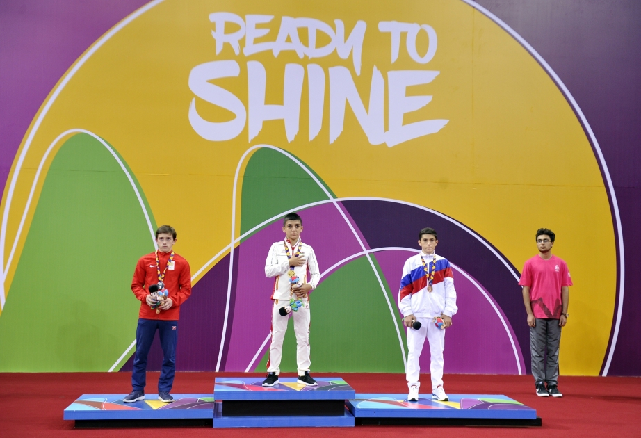 En el segundo día del festival luchadores azerbaiyanos ganan dos medallas de oro, tres de plata y una de bronce