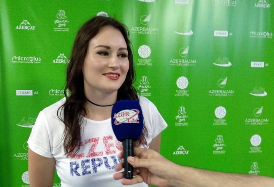 Болельщица чешской сборной по баскетболу: Баку - прекрасный город и люди здесь очень дружелюбные