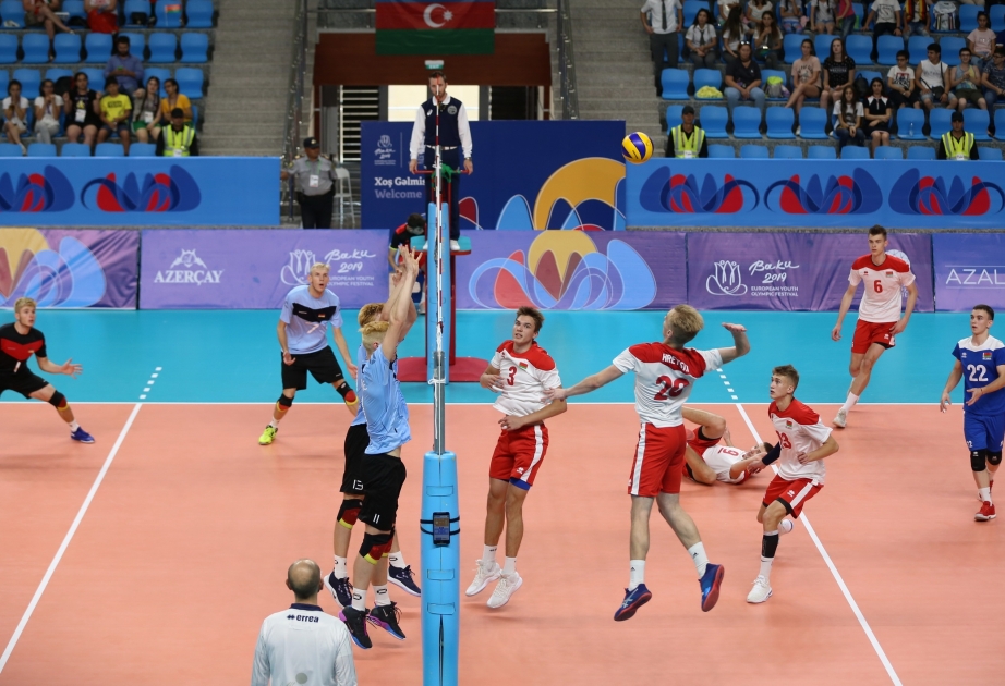 Festivalın voleybol yarışlarında Belarusun kişi və Rusiyanın qadın komandaları növbəti mərhələyə yüksəliblər