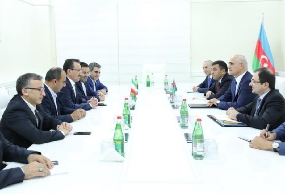 Azerbaiyán e Irán discutieron la expansión de la cooperación en las esferas del transporte y el tránsito