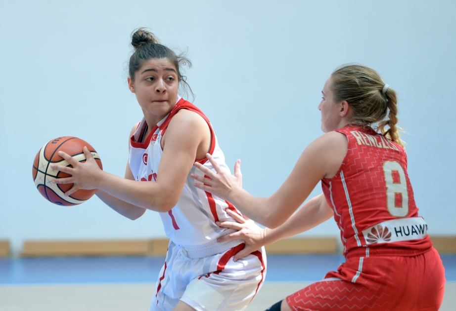 El equipo de baloncesto femenino de Hungría dio un paso importante para entrar en los playoffs de FOJE 2019