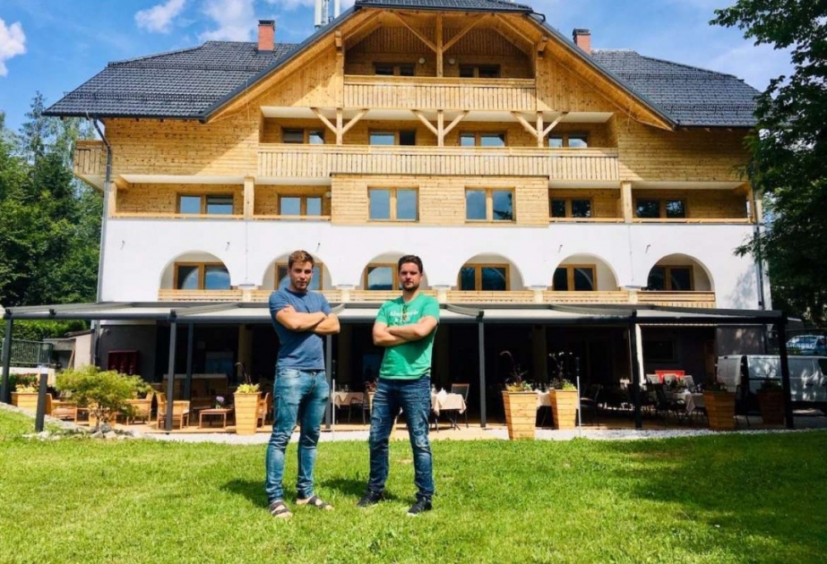 Sloveniyalı kripto-milyonerin dörd otelindən birincisinin açılışı olub