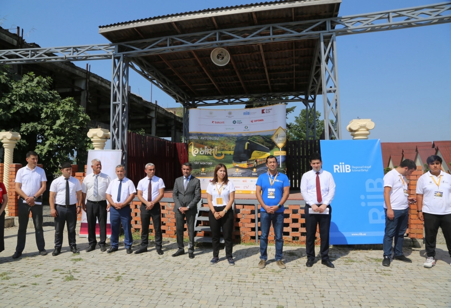 “Təhsil avtobusu-Nəsimi” yay məktəbinin iştirakçıları Astarada