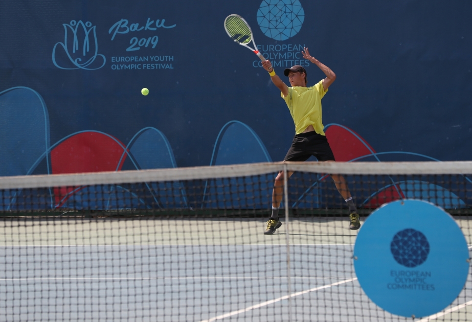 “EYOF Bakı 2019”: Qız və oğlan tennisçilərin fərdi yarışlarında yarımfinal görüşləri keçirilir