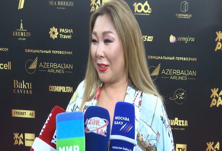 Анита Цой: Желаю фестивалю «Жара», городу Баку только процветания ВИДЕО