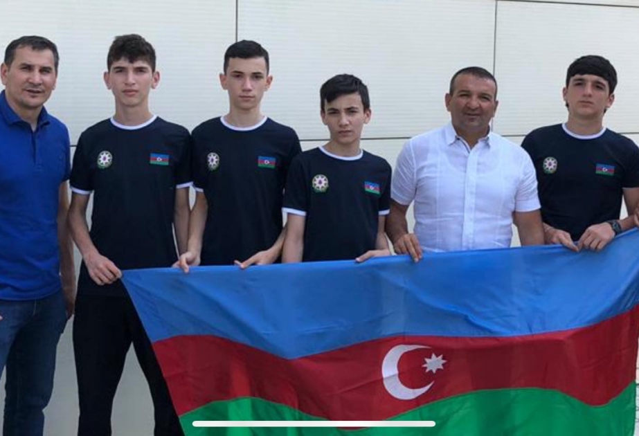 Azərbaycan idmançıları Macarıstanda savat üzrə dünya birinciliyində iştirak edirlər