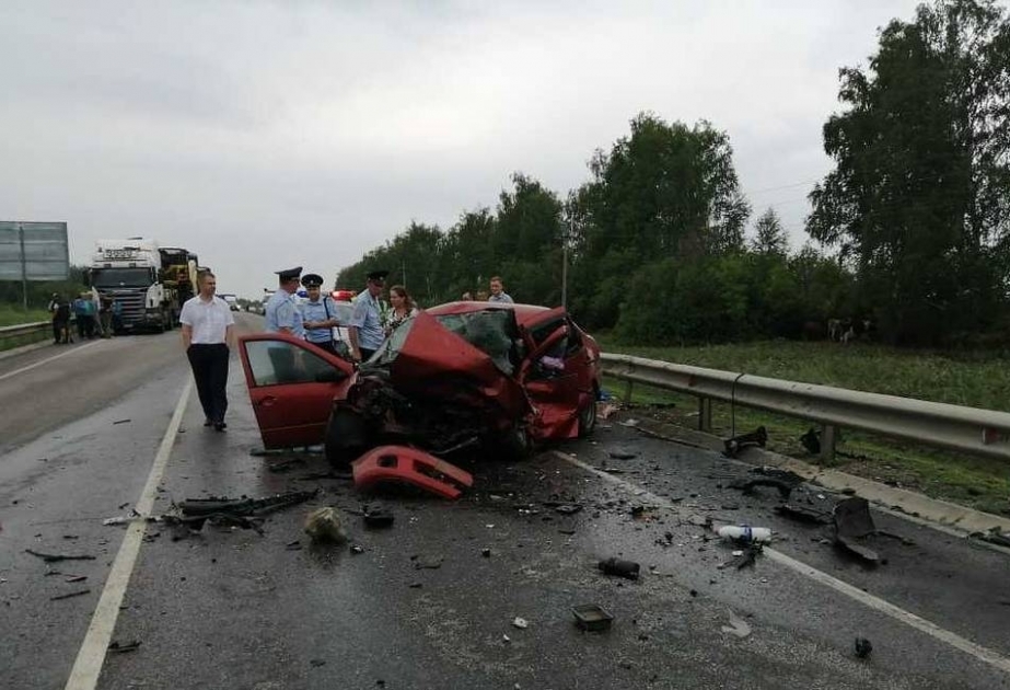 Rusiyada iki avtomobilin toqquşması nəticəsində 3 nəfər ölüb