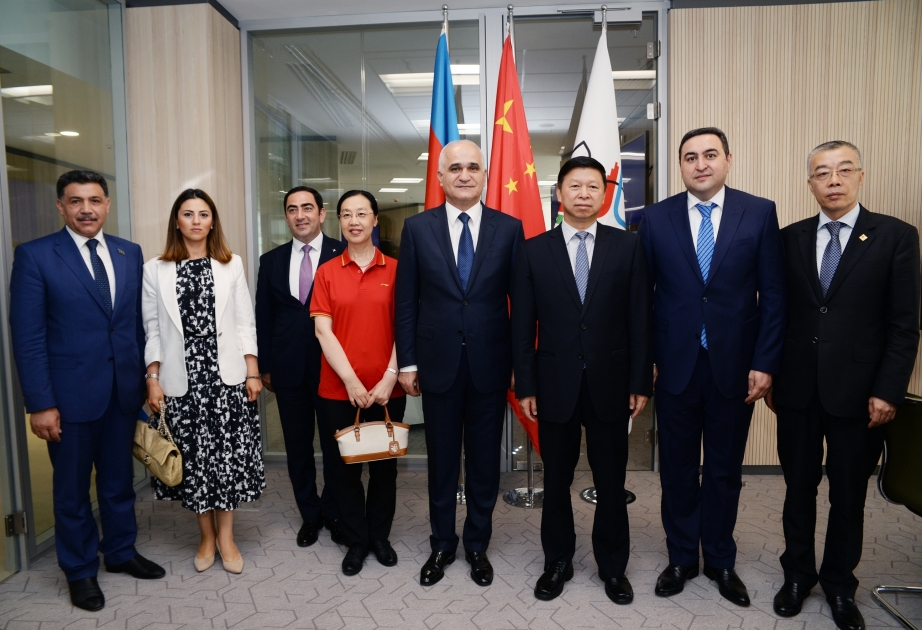 Chinesische Delegation besucht Seehandelshafen in Alat