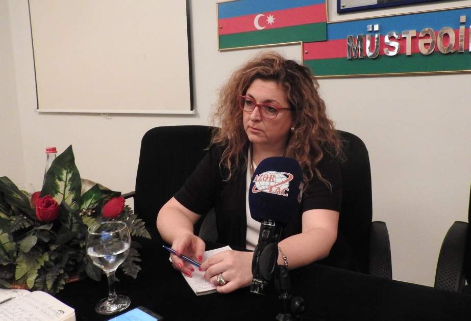 La entrevista de AZERTAC con la directora de la Cátedra Permanente de Islam de la Universidad Católica del Uruguay