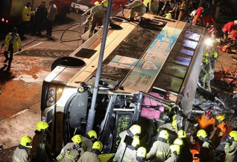 Honkonqda iki avtobus toqquşub, 70-dən çox yaralı var