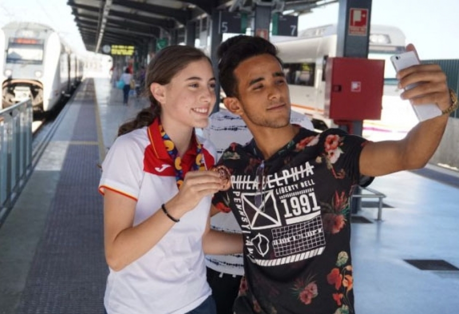 María Forero y Héctor Santos comparten con alegría y emoción sus éxitos en el FOJE de Bakú