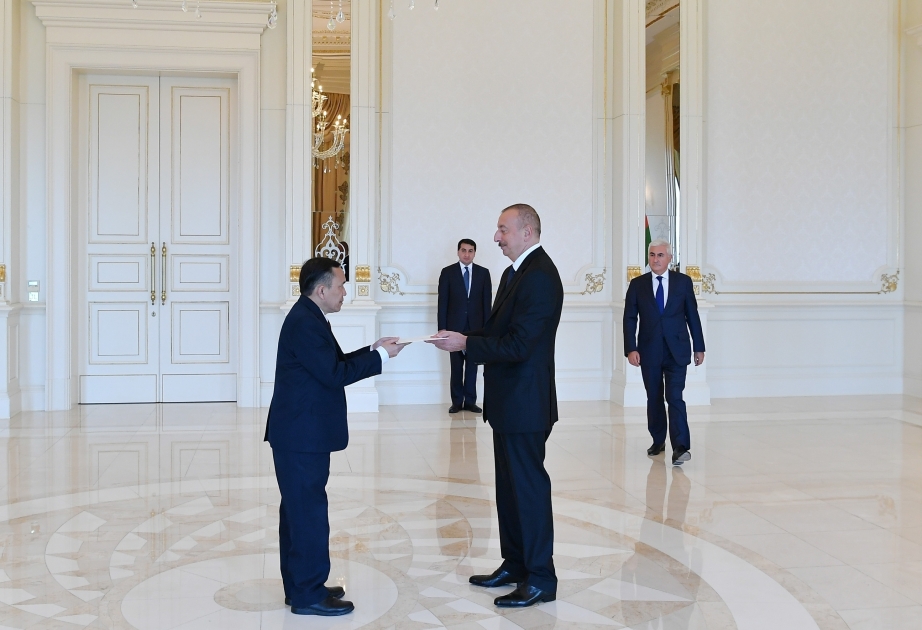 President Ilham Aliyev received credentials of incoming Laotian ambassador VIDEO