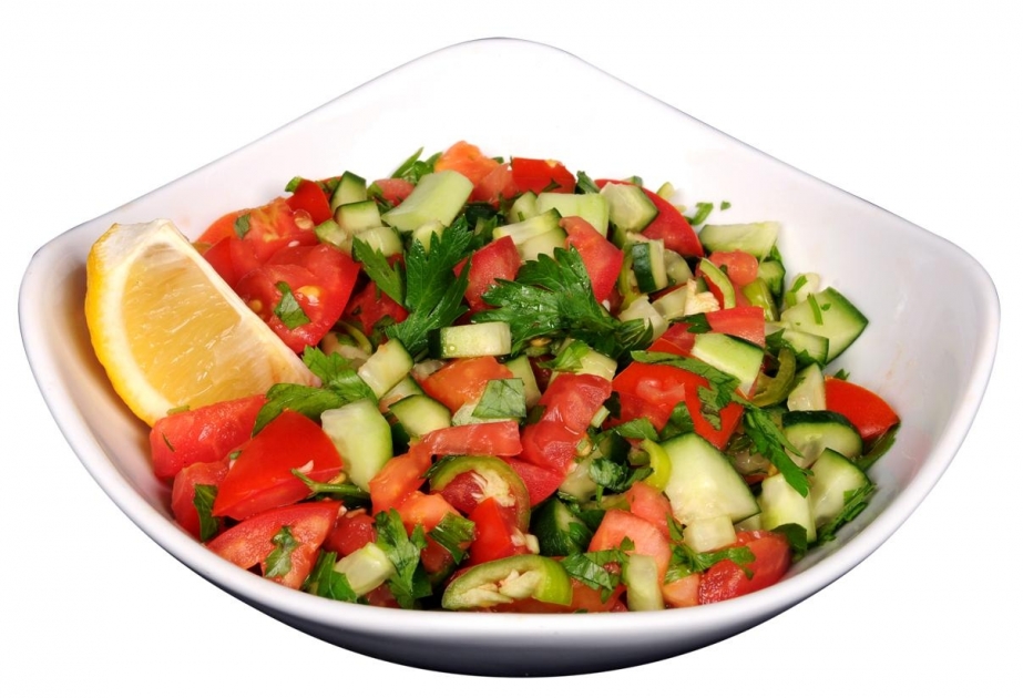 Descubra las recetas refrescantes de ensaladas que le servirán este verano