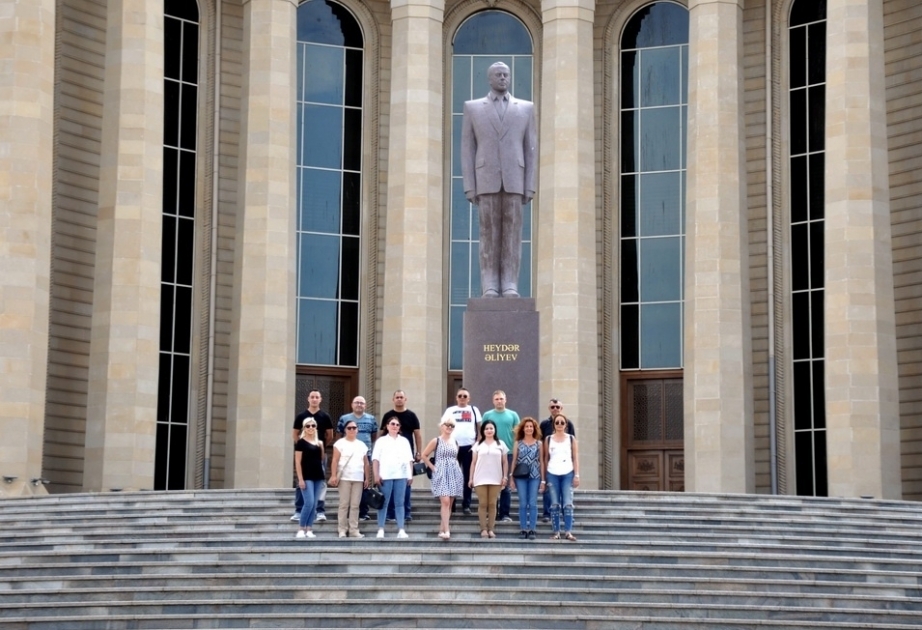 Un grupo de militares turcos está de visita en Azerbaiyán