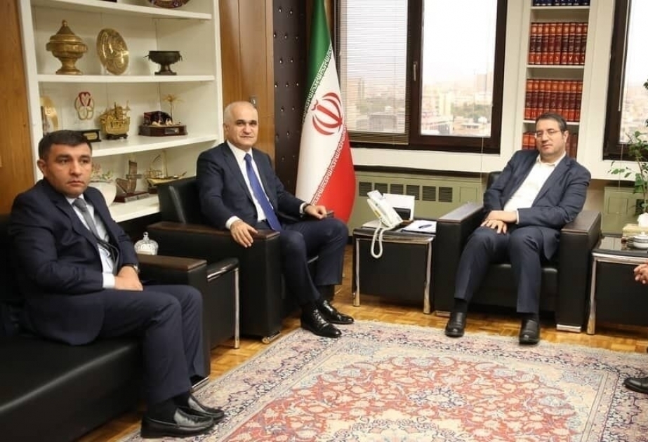 Delegación azerbaiyana visita Irán