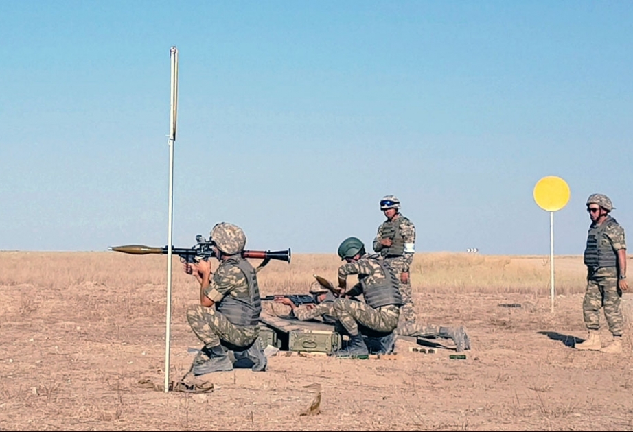 “Artilleriya atəşinin ustaları” müsabiqəsində iştirak edən artilleriyaçılarımız sınaq atışlarını yerinə yetiriblər