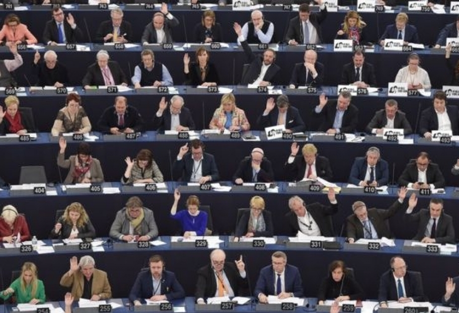 Brexit nəticəsində boş qalan yerlərə seçilən avropalı deputatlar maaşsız qalıblar