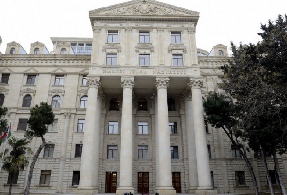 MAE de Azerbaiyán: “Armenia confiesa que aplica la política anexionista hacia la región de Nagorno-Karabaj de Azerbaiyán”