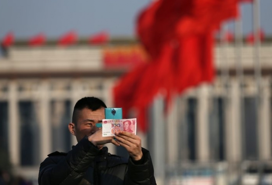 Юань может упасть ниже 7,5 за доллар в случае дальнейшего повышения пошлин США